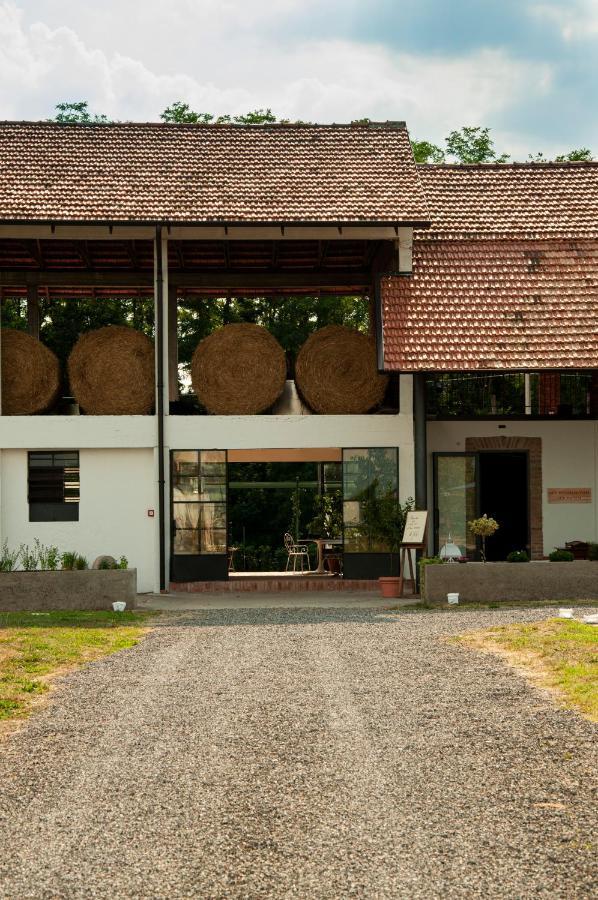 Azienda agricola La Macina Bregnano Esterno foto