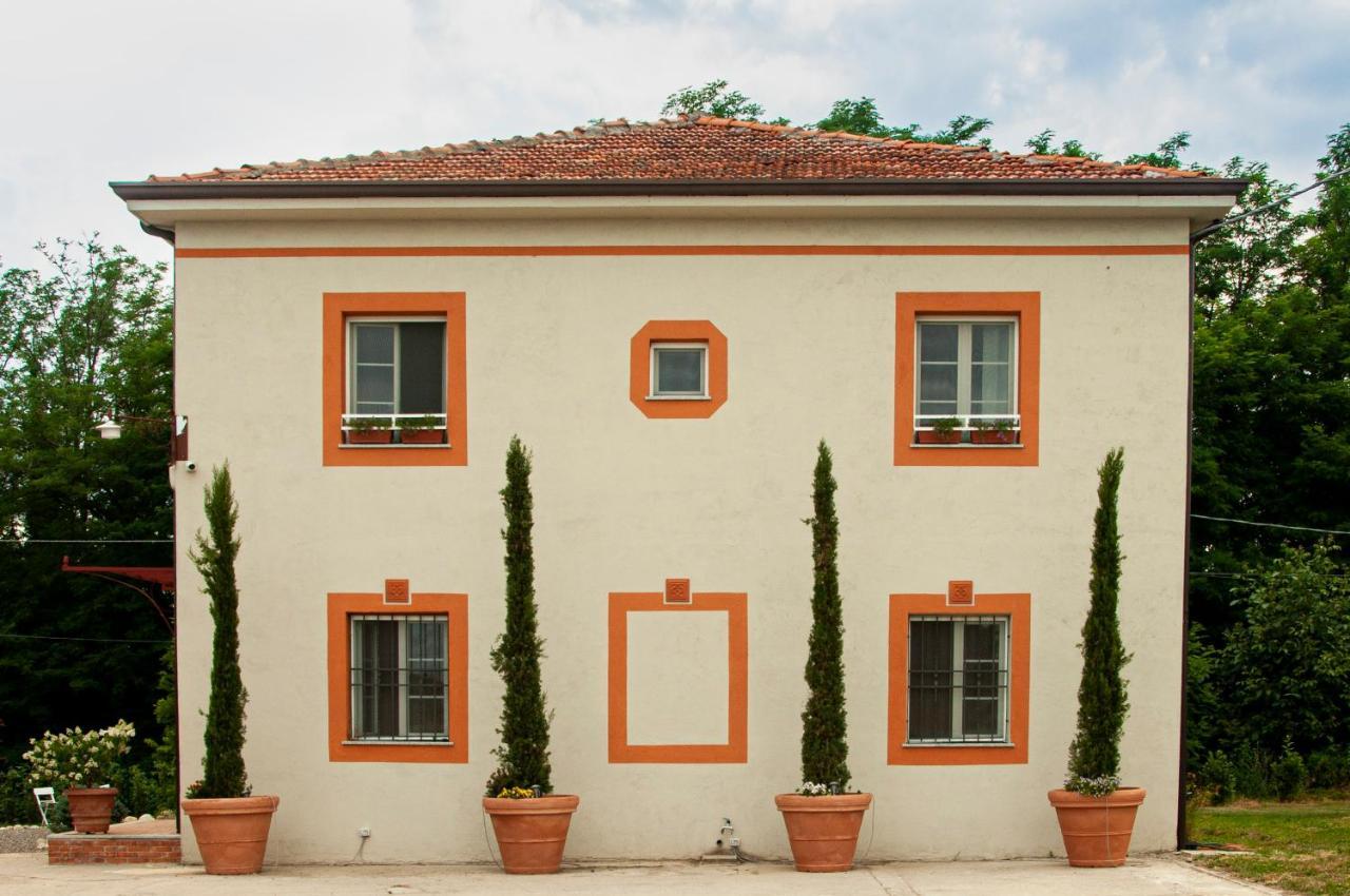 Azienda agricola La Macina Bregnano Esterno foto